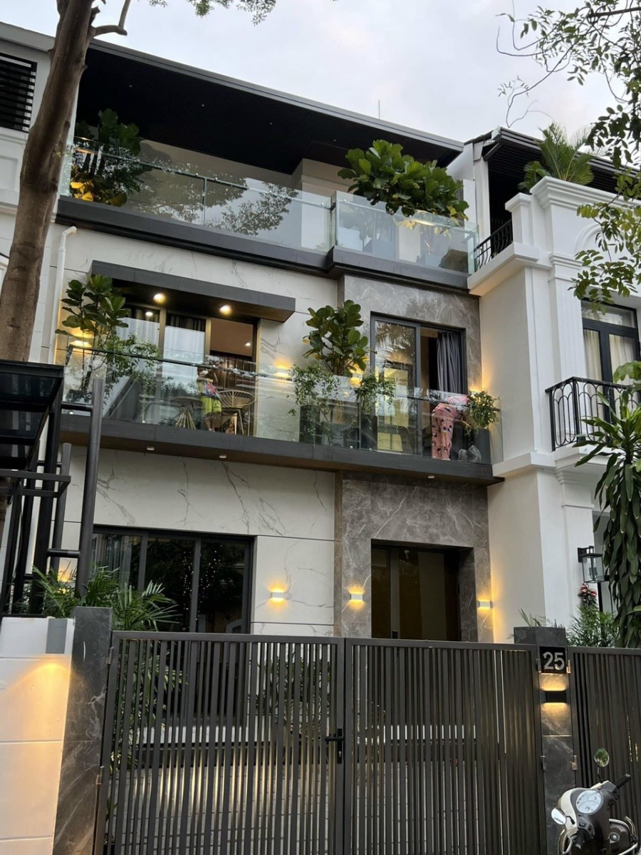 Cho thuê biệt thự Nam Thông Phú Mỹ Hưng, quận 7. Giá tốt
