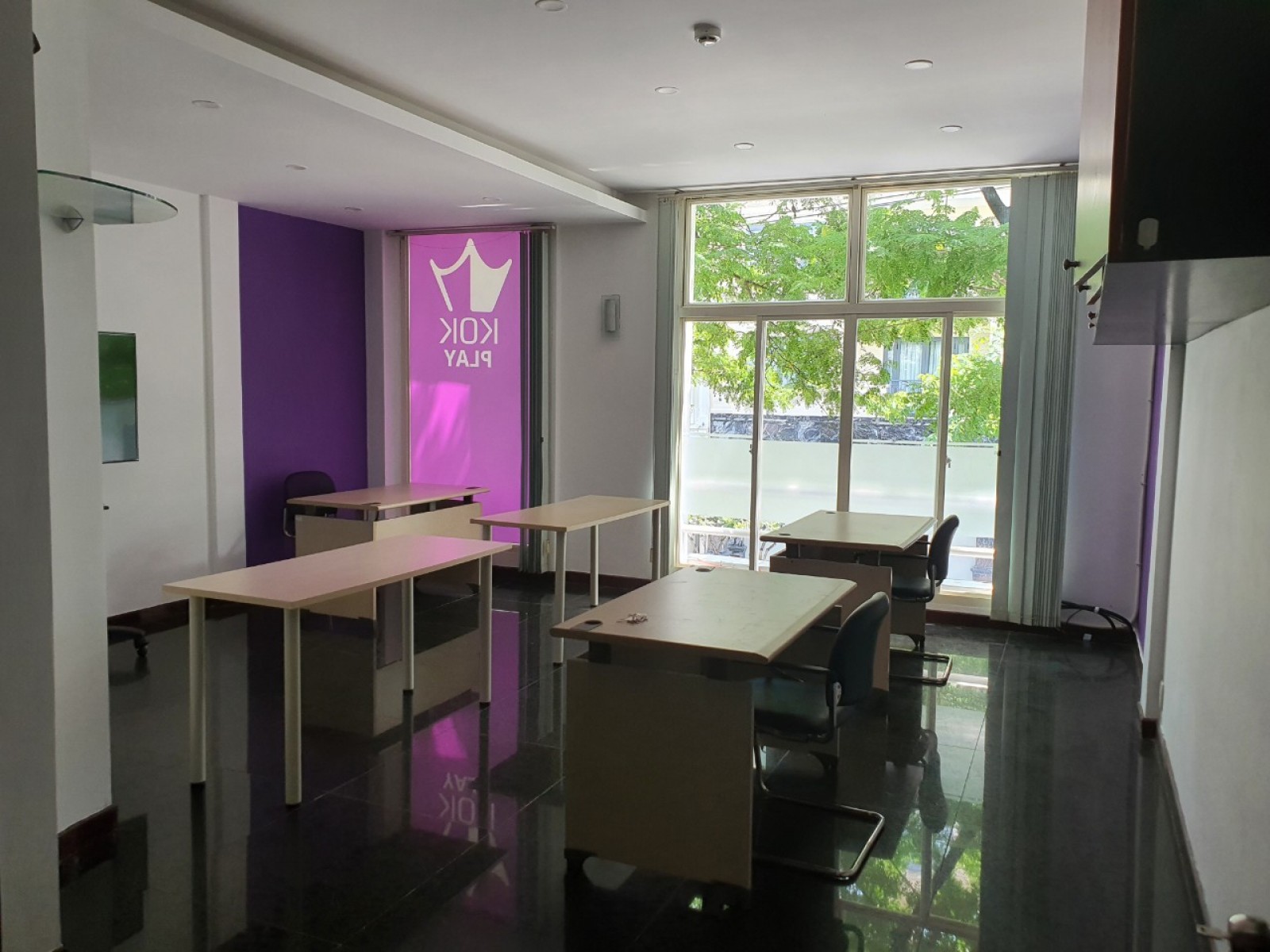 Cho thuê nhà phố Hưng Gia Phú Mỹ Hưng đường 17m giá chỉ 42 triệu - 10096