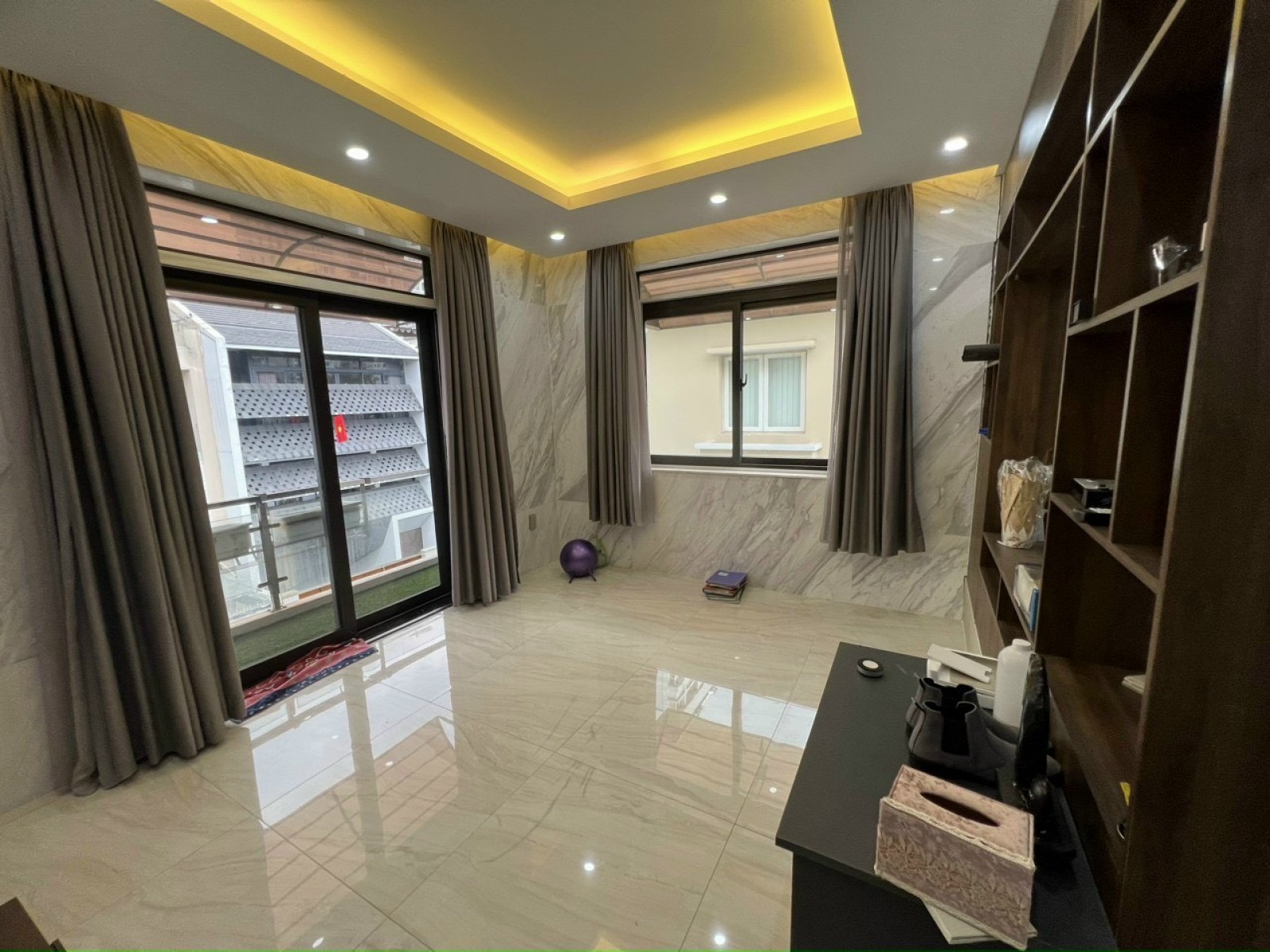 cho thuê và bán biệt thự Nam Thông 2. DT: 11x18m, 4PN, có hồ bơi - 10128