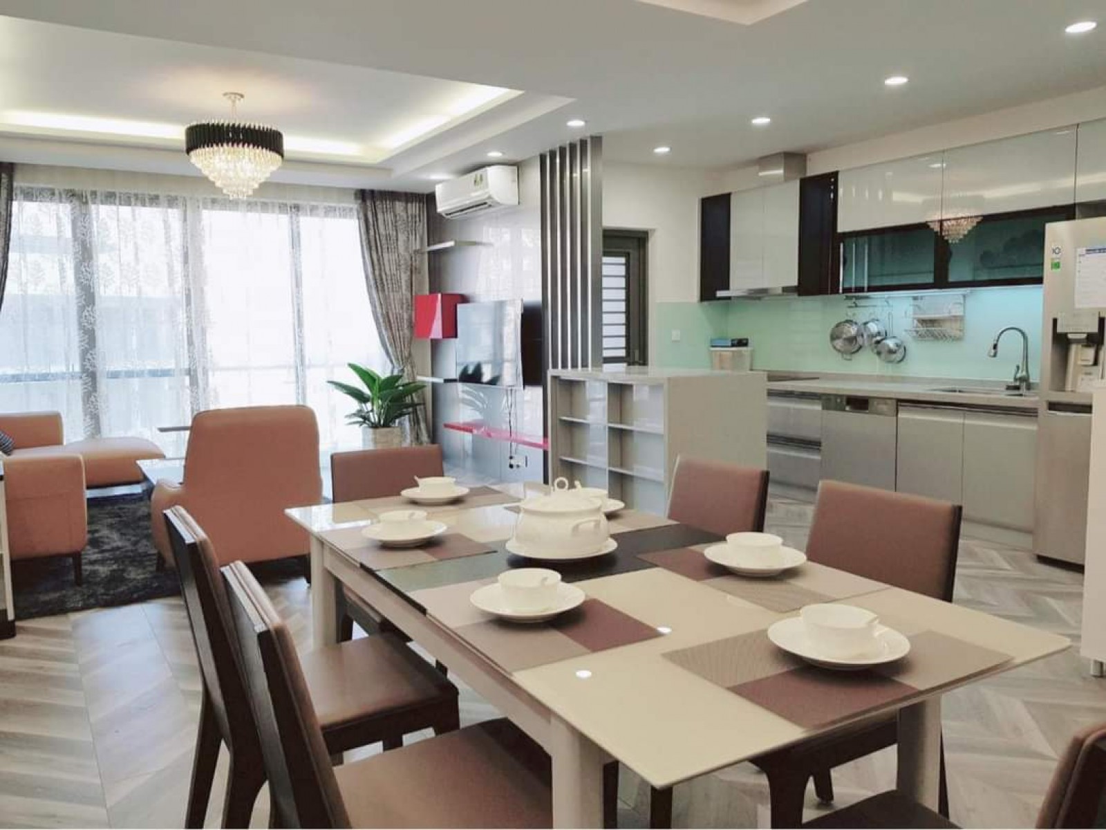 Cho thuê căn hộ cao cấp Riverpark Premier, 130m2, nội thất cao cấp, lầu cao - 10164