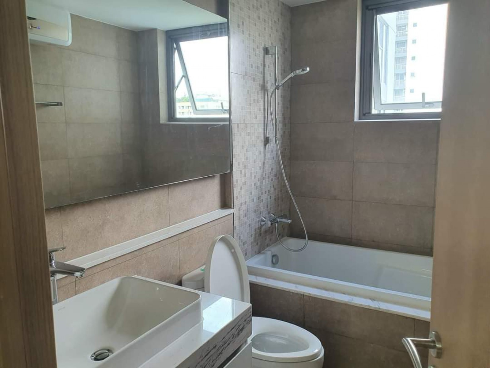 Cần bán căn hộ Riverpark Premier khu trung tâm Phú Mỹ Hưng quận 7 - 10172