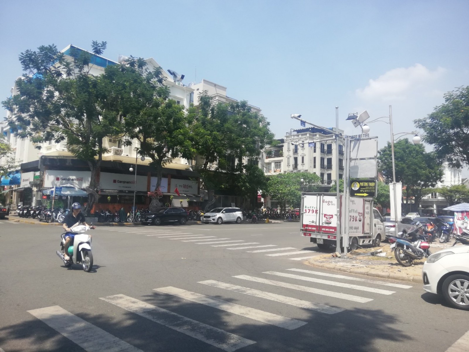 Cho thuê mặt bằng mặt tiền Phan Khiêm Ích sát đường Bùi Bằng Đoàn PMH, Q7 - 10301