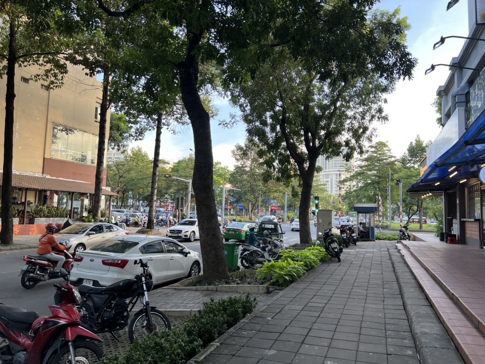Bán shophouse 140m2 Sky Garden 1, mặt tiền Phạm Văn Nghị, Phú Mỹ Hưng - 10428