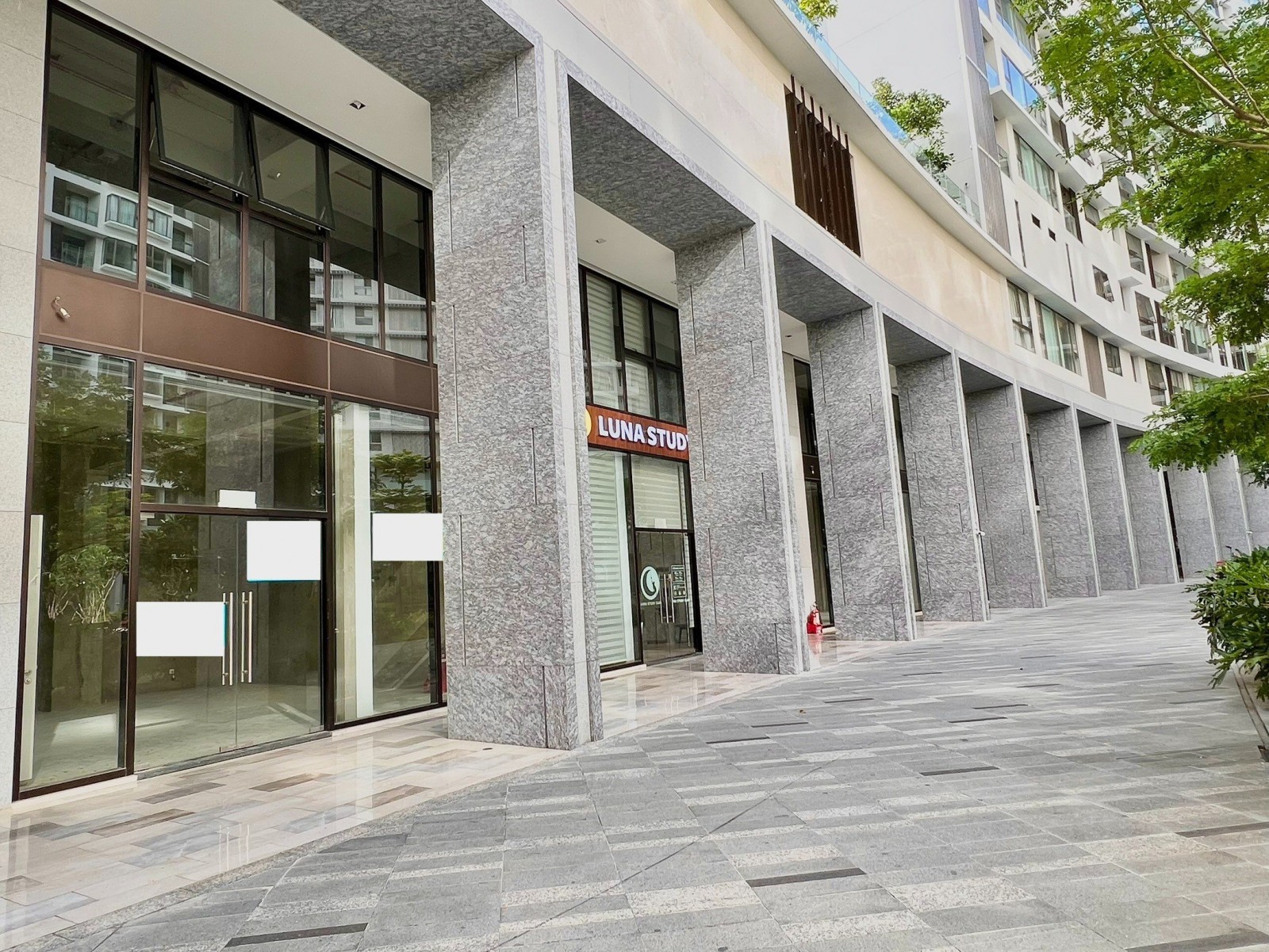 Cô còn trống 1 shop midtown khu m8 128m2 trệt lầu đường 15