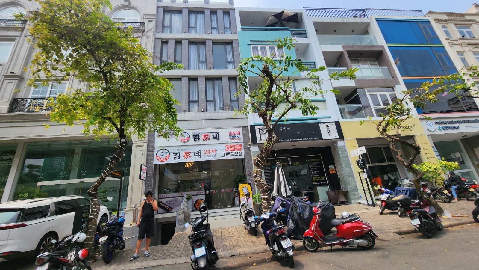Cho thuê nhà phố 9 phòng có thang máy mặt tiền đường số 6, phú mỹ hưng - 10642