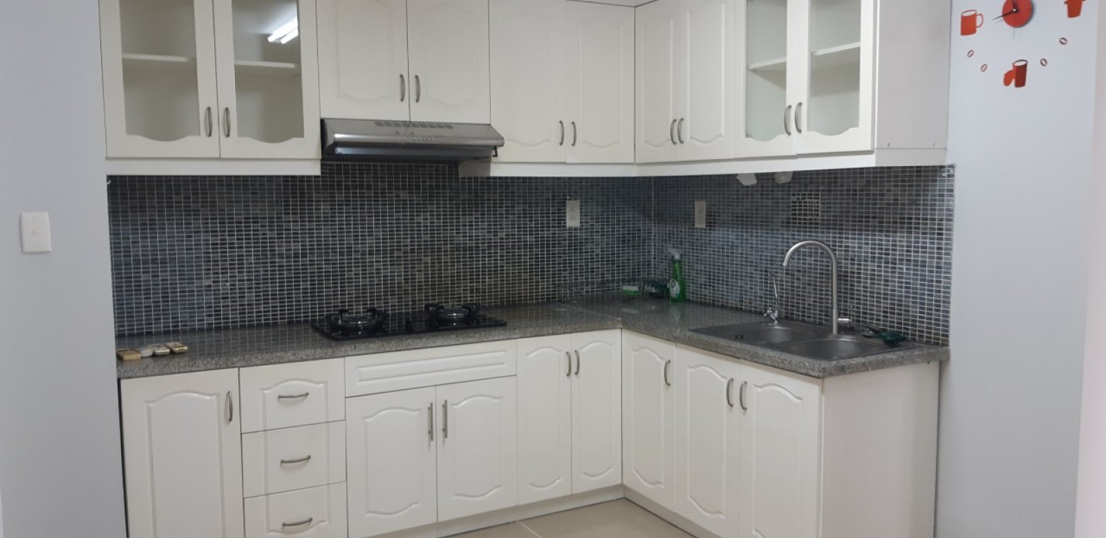 Cần cho thuê CHCC Grand View C Phú Mỹ Hưng, DT 172m2, 3PN, 2WC giá 24tr/tháng, nội thất dính tường. - 923