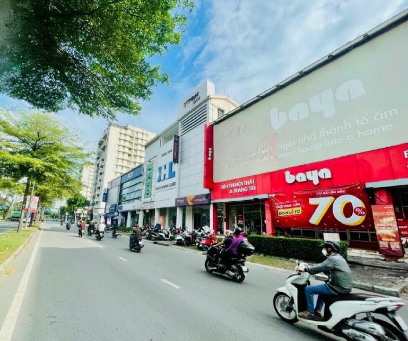 Cho thuê 3 căn liền nhau nhà phố Mỹ Toàn Nguyễn Văn Linh Phú Mỹ Hưng giá 120tr/th, 16x18,5m - 10837