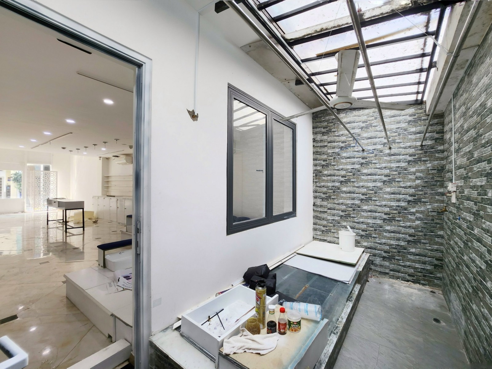 Thuê Mặt bằng kinh doanh Phú Mỹ Hưng Q7, giá 27 triệu/tháng - 10920