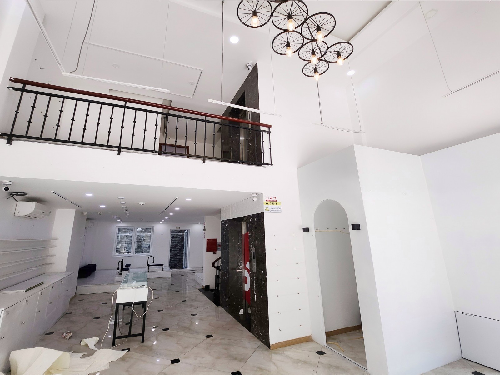 Thuê Mặt bằng kinh doanh Phú Mỹ Hưng Q7, giá 27 triệu/tháng - 10919