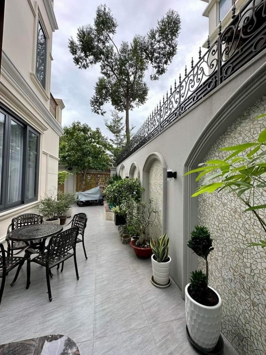 Đi nước ngoài bán gấp biệt thự song lập Mỹ Hoàng mặt tiền Phạm Thái Bường, P. Tân Phong, Q7. - 10941