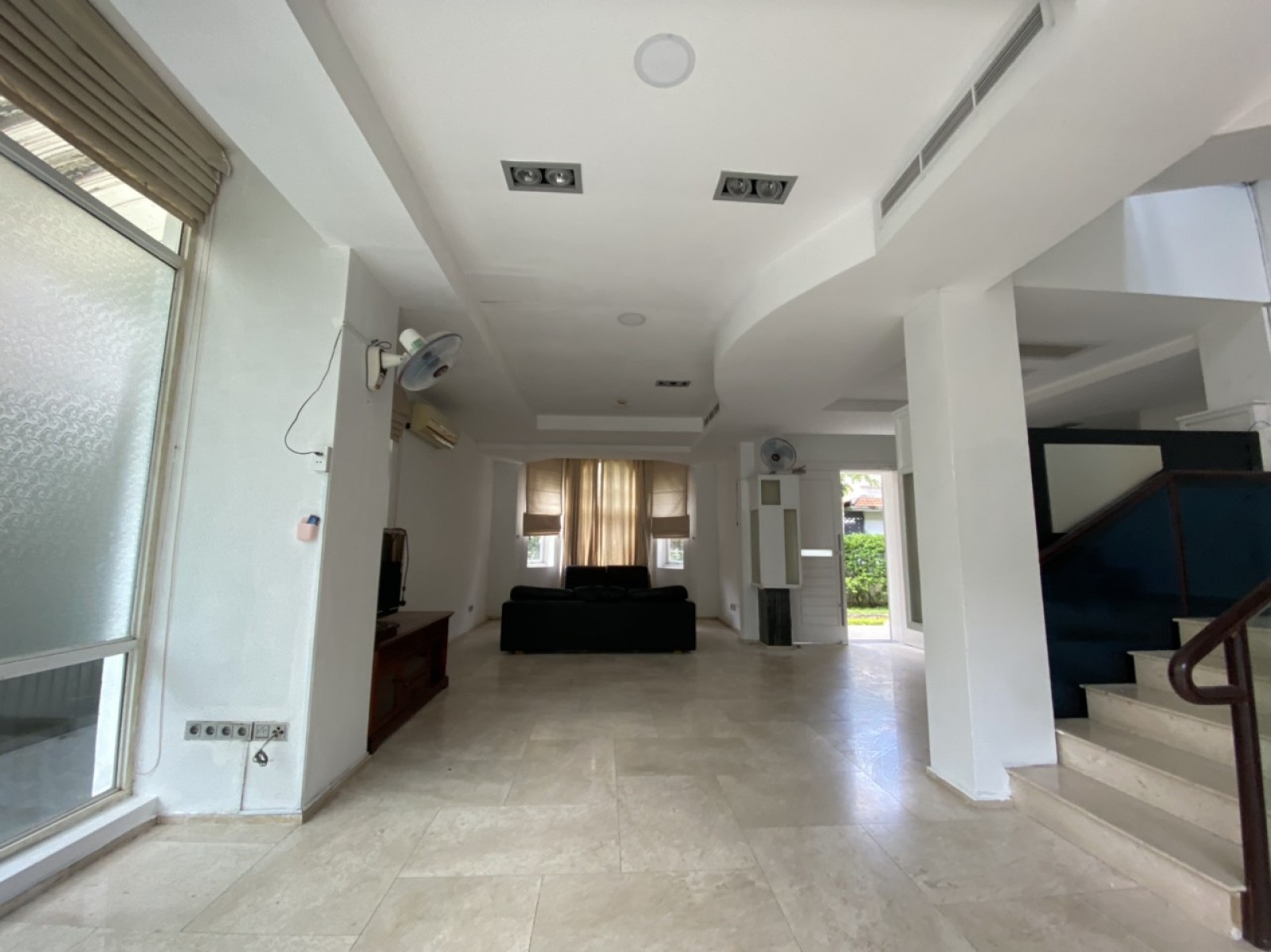 Cần cho thuê biệt thự đơn lập Phú Gia Phú Mỹ Hưng, Quận 7 giá thuê: 85 triệu. - 11173