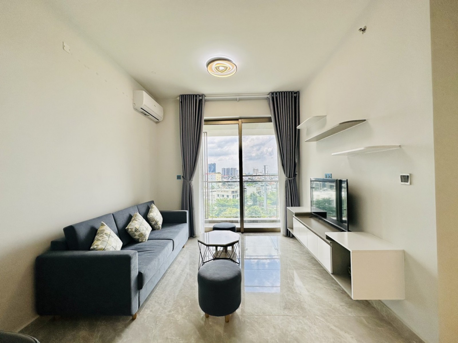 cần cho thuê Căn hộ cao cấp The Peak - M8 - Midtown , Phú Mỹ Hưng , Quận 7.