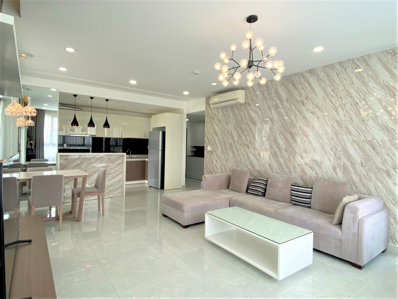 bán căn hộ Green valley, 3pn 124m2 ngay crescent mall q7 - 11279