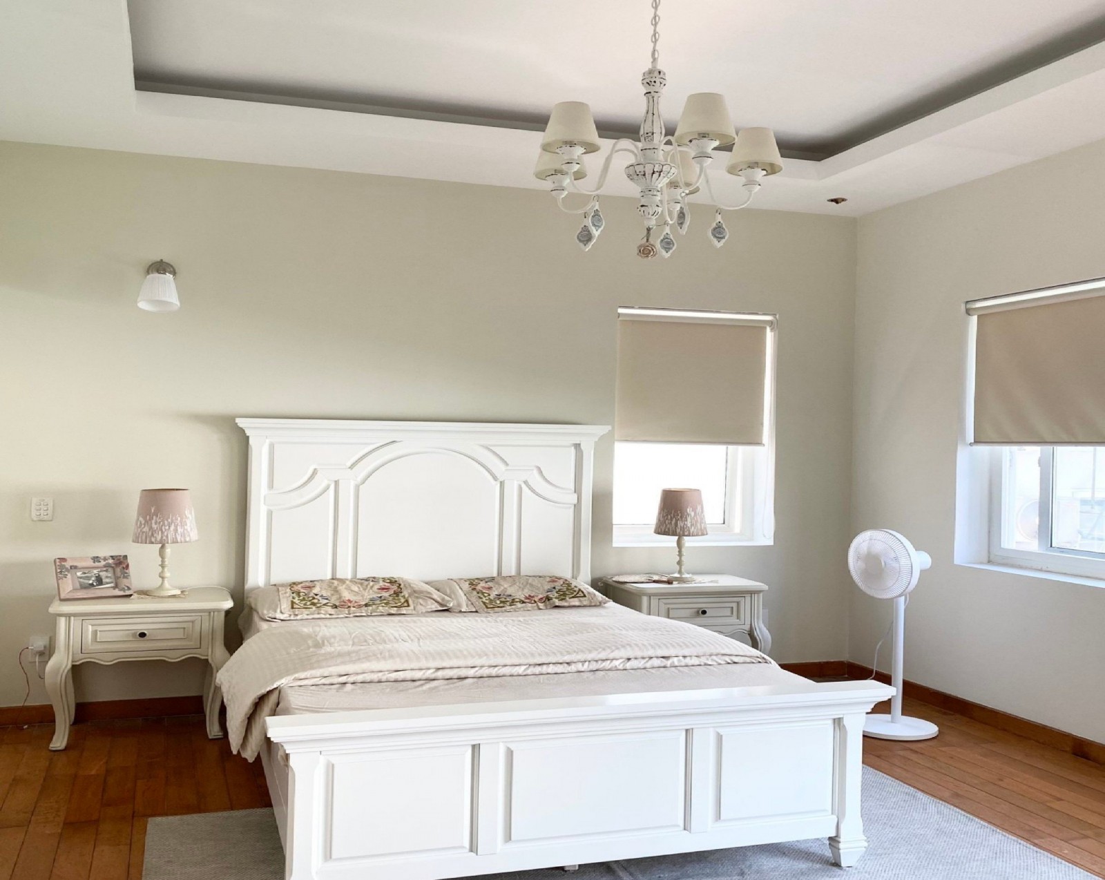 cho thuê căn biệt thự đơn lập tự xây, có hồ bơi ngay trung tâm phú mỹ hưng