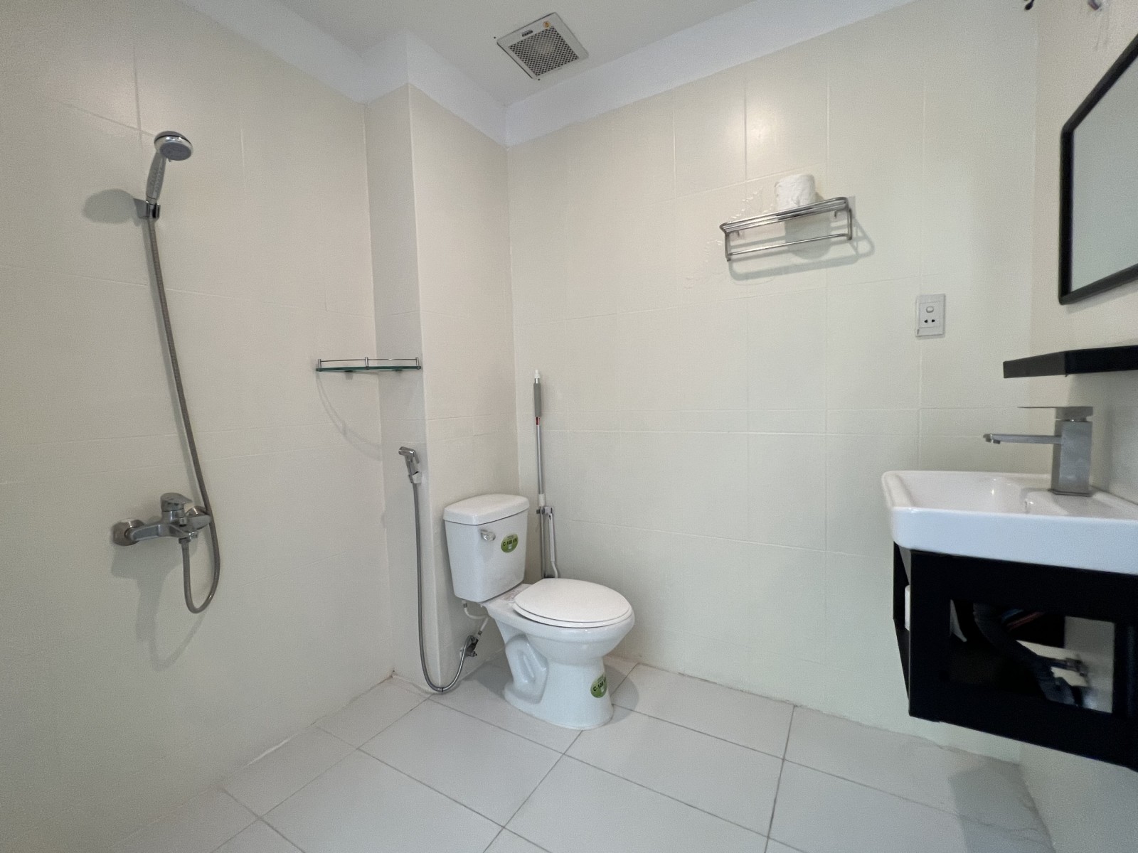 Cho thuê nhà nguyên căn Hưng Phước 2 có thang máy, giá rẻ - 11314