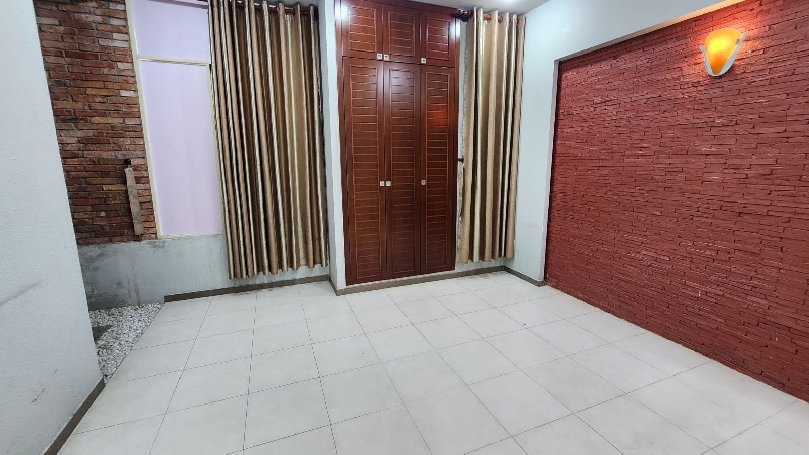Cho thuê nhà mặt tiền kinh doanh Phú Mỹ Hưng 6x18m 1 trệt 3 lầu nhà trống giá 53tr/th - 11350