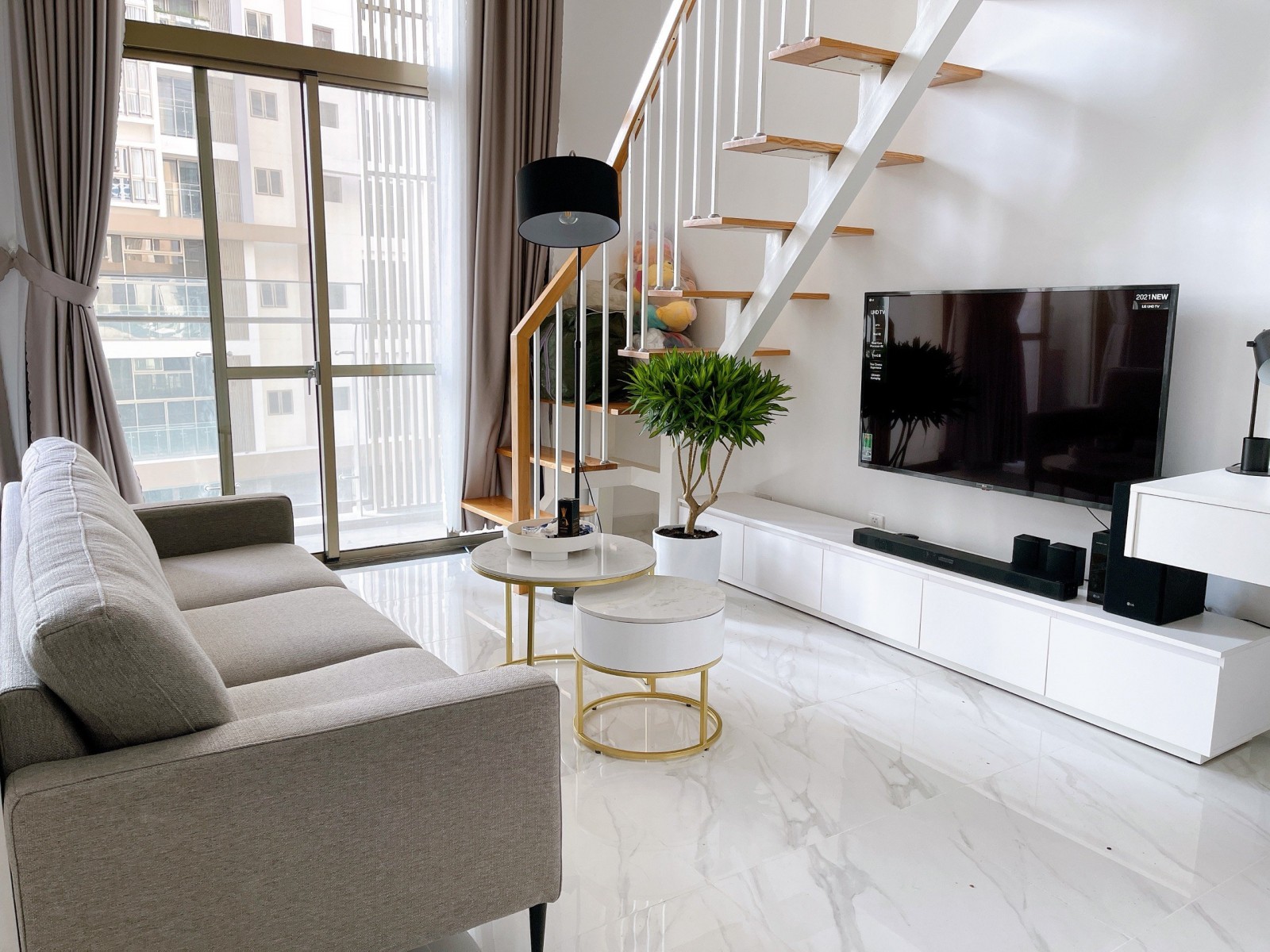Cần cho thuê Shop house Midtown M7 47 + 25m (72m2) Phú Mỹ Hưng Quận 7