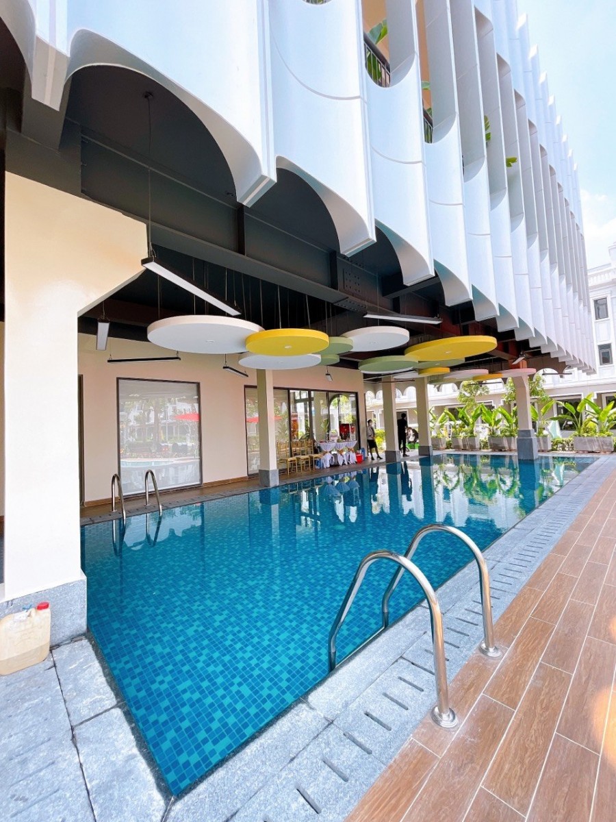 Cho thuê biệt thự Amelie Villa Phú Mỹ Hưng, Nhà Bè, Hồ Chí Minh. Vòng xoay ngã tư, DT 303m2 - 11372