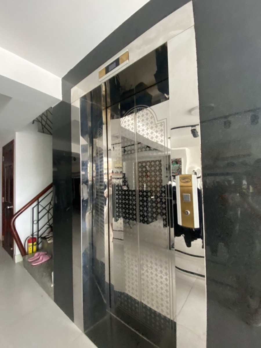 chú bán căn nhà hưng phước có thang máy xây 4 tầng ngay phạm văn nghị - 11408