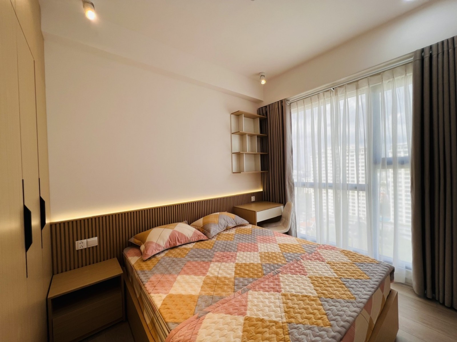 Cho thuê căn hộ cao cấp THE ANTONIA Phú Mỹ Hưng - 11567