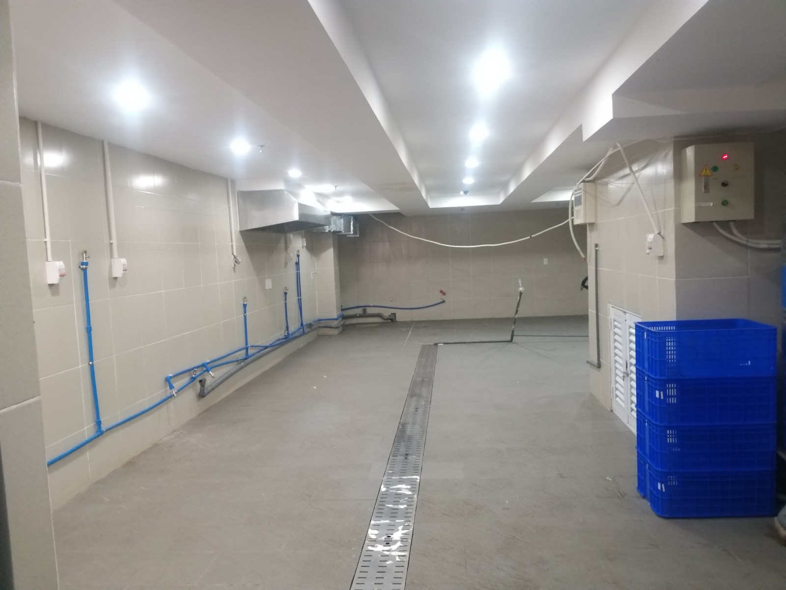 Cho thuê Tầng Hầm làm văn phòng, quán ăn, kho,...100m2, Hưng Phước PMH, Q7.
