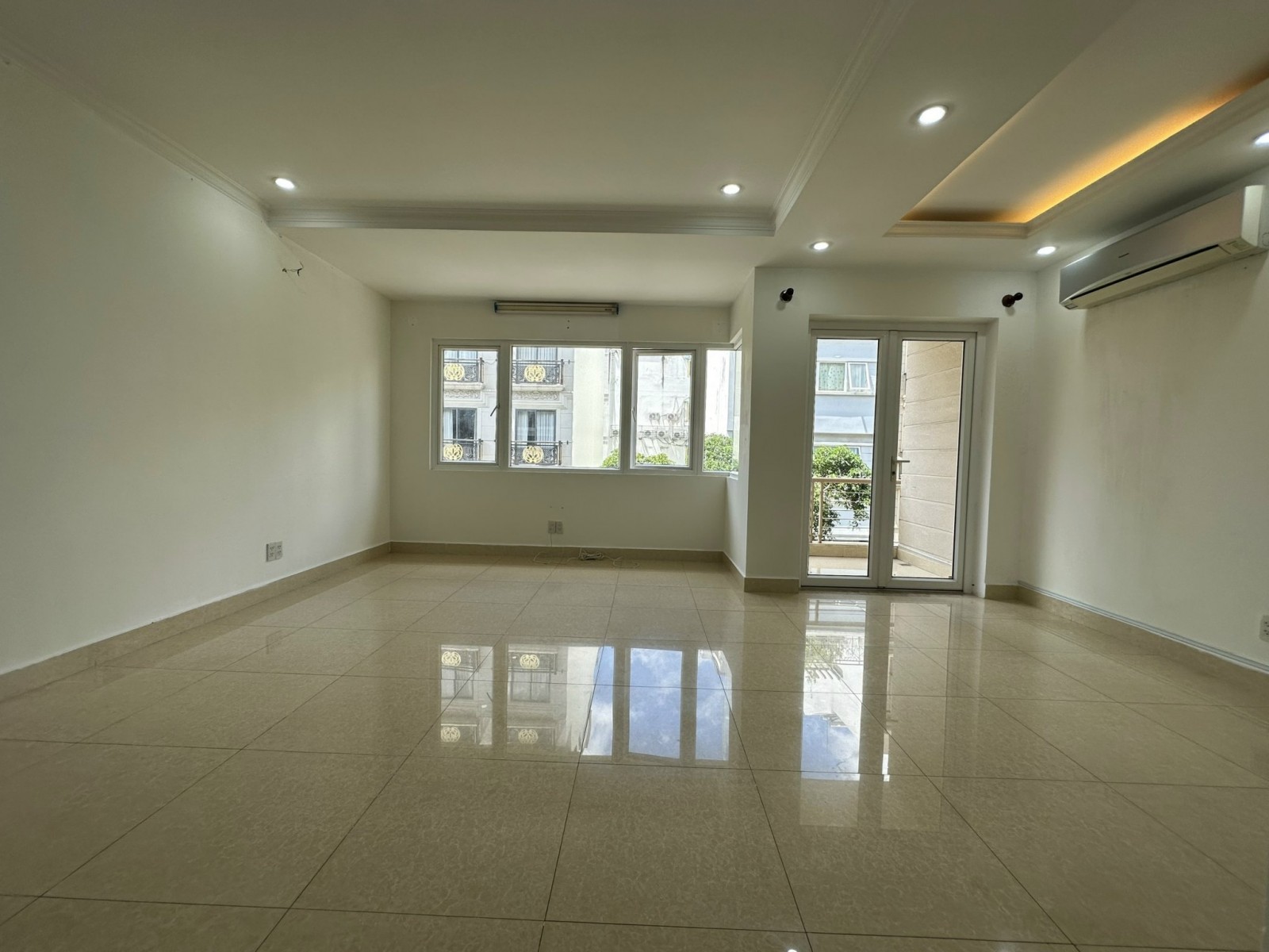 Nhà phố kinh doanh Hưng Gia cho thuê 45 triệu/tháng, nhà mới, 3 tầng - 11598