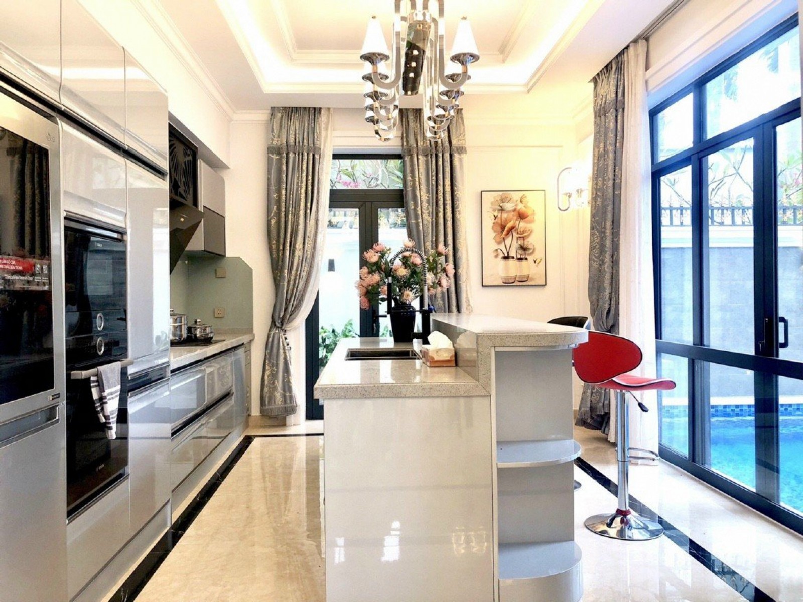 cho thuê căn Biệt thự nam thông có hồ bơi, hầm, thang máy, 5PN, Quận 7 - 11652