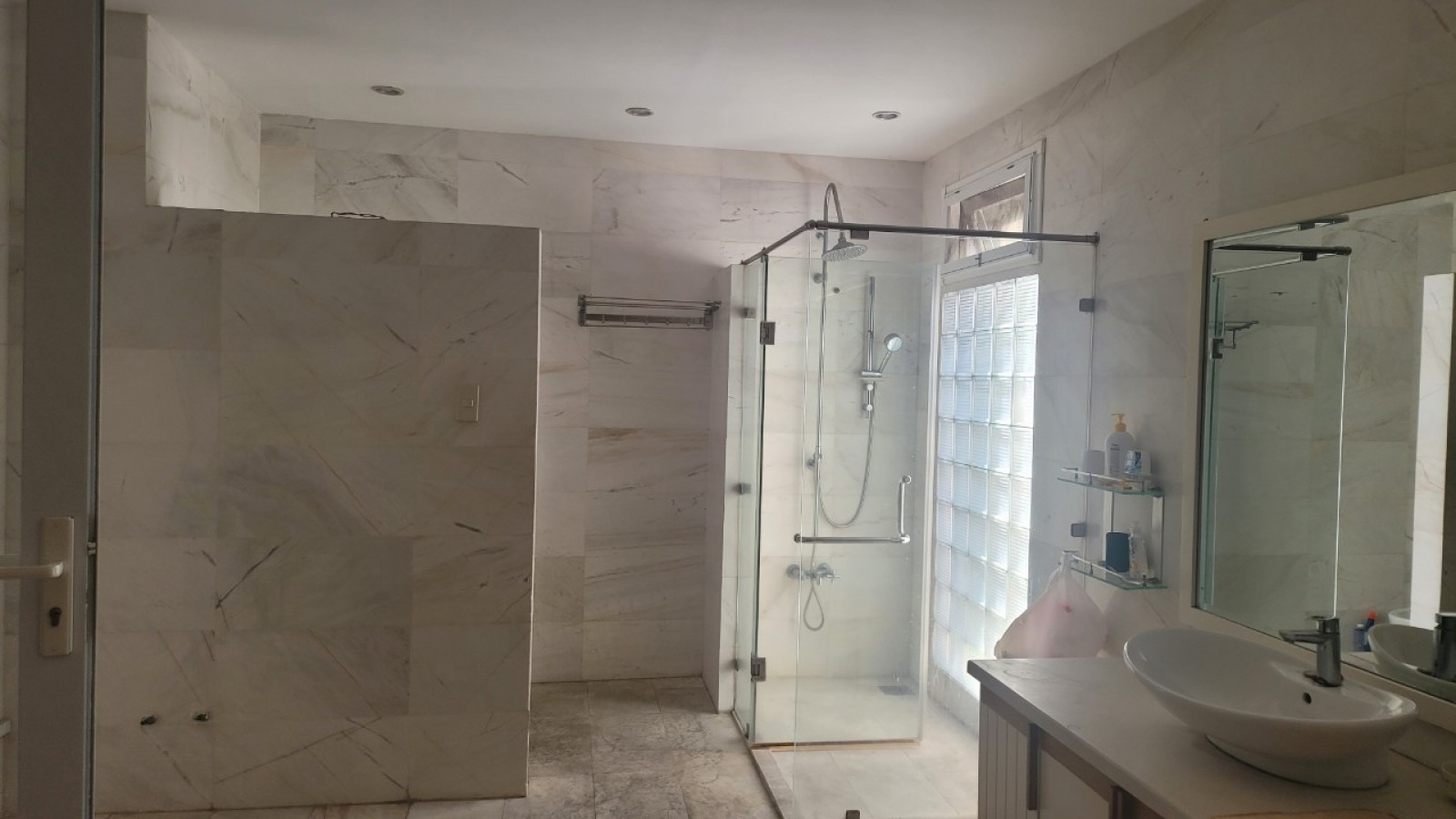 Cho thuê gấp Nhà Phố làm VP Hưng Gia 5, Phú Mỹ Hưng, 1 trệt, 1 lửng, 2 lầu, giá tốt 1.700$/tháng - 11771