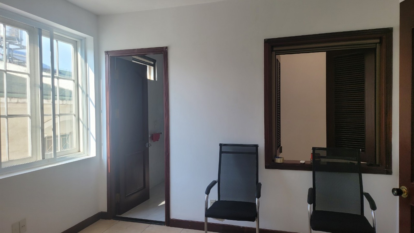 Cho thuê gấp Nhà Phố làm VP Hưng Gia 5, Phú Mỹ Hưng, 1 trệt, 1 lửng, 2 lầu, giá tốt 1.700$/tháng - 11767
