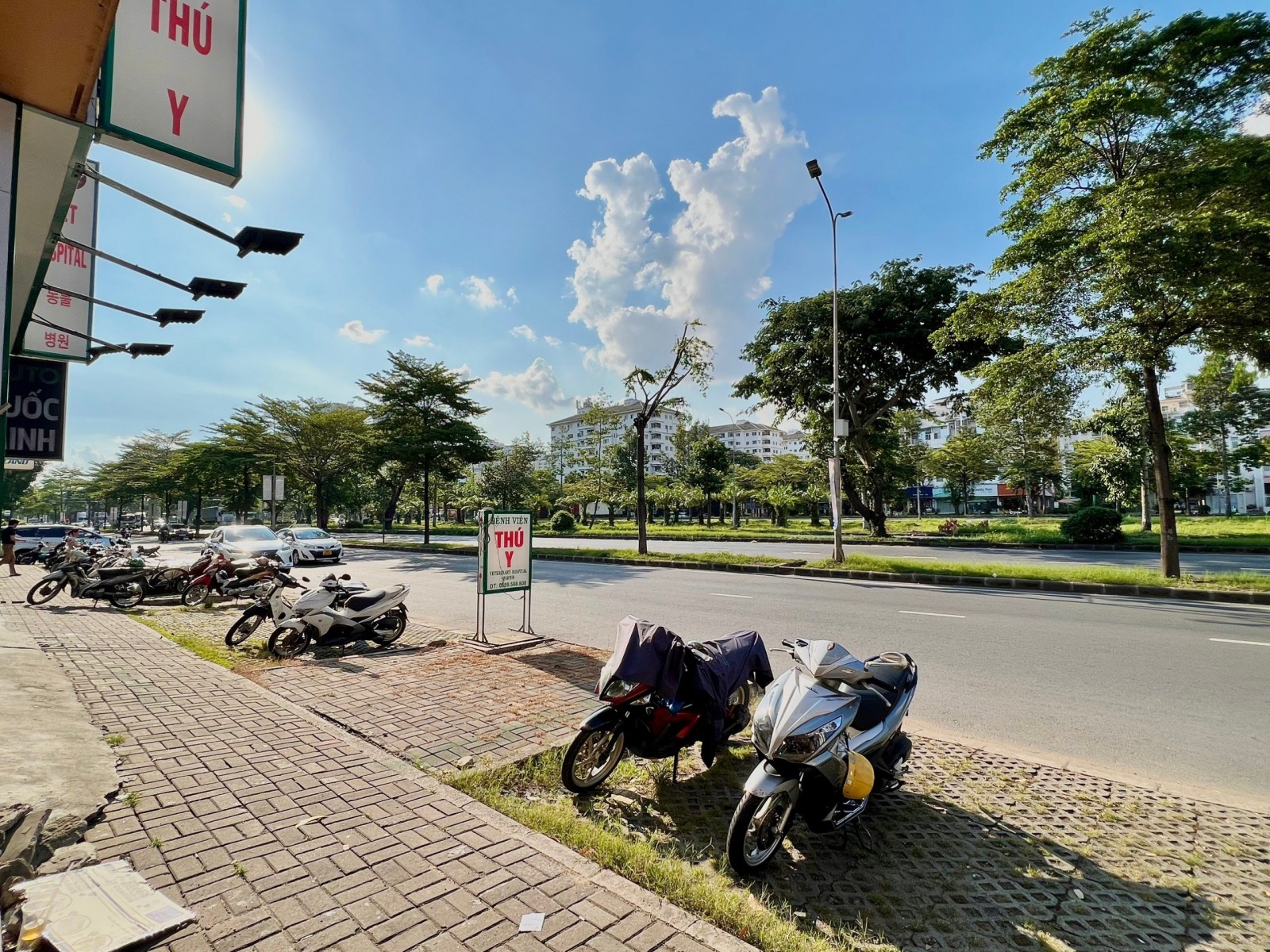 Cho thuê nhà phố mỹ hoàng mặt tiền nguyễn văn linh, Quận 7 giá tốt - 11793