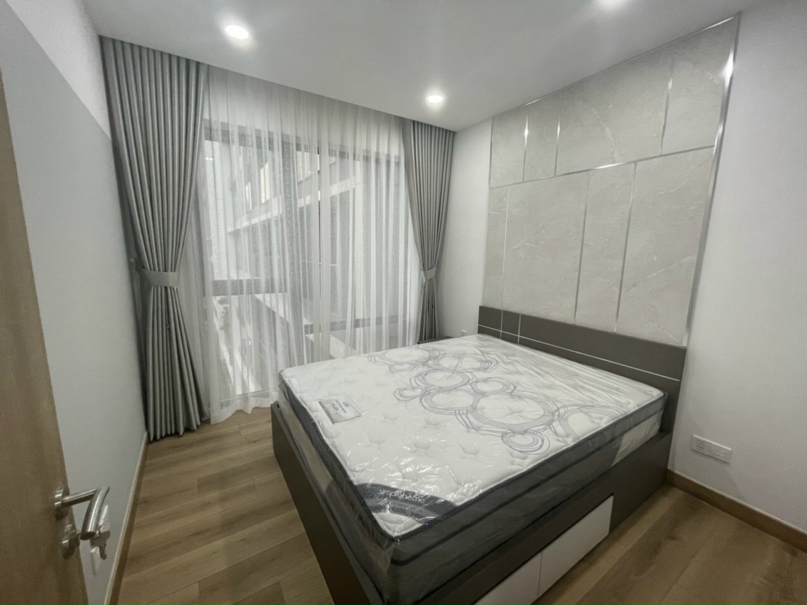 Cần cho thuê căn hộ cao cấp Urban Hill, PMH, Q7 nhà đẹp, giá rẻ - 11849