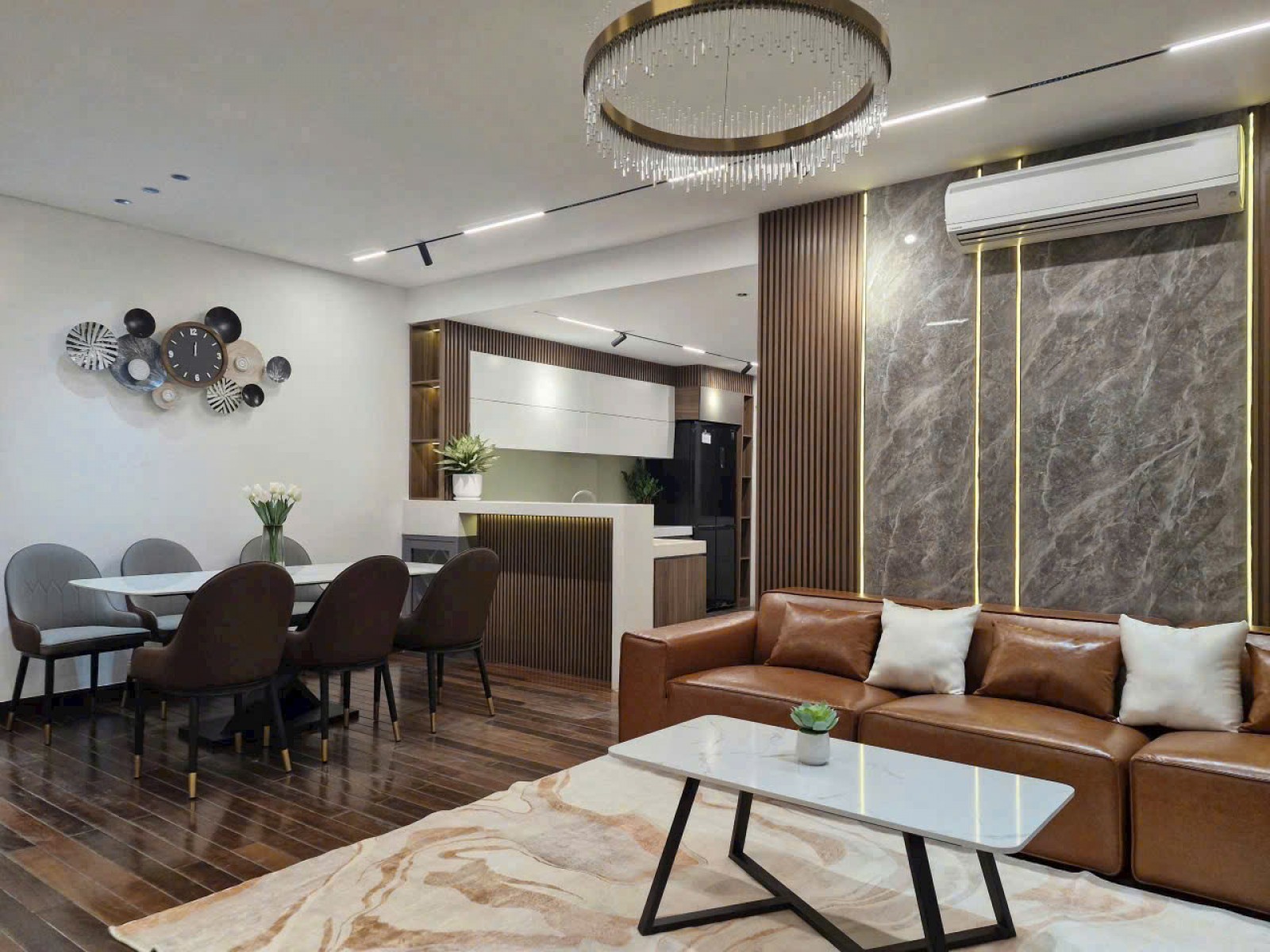 Bán Gấp căn hộ Cảnh Viên 3, 117m2, lầu cao, view công viên 2ha cực đẹp - 11949