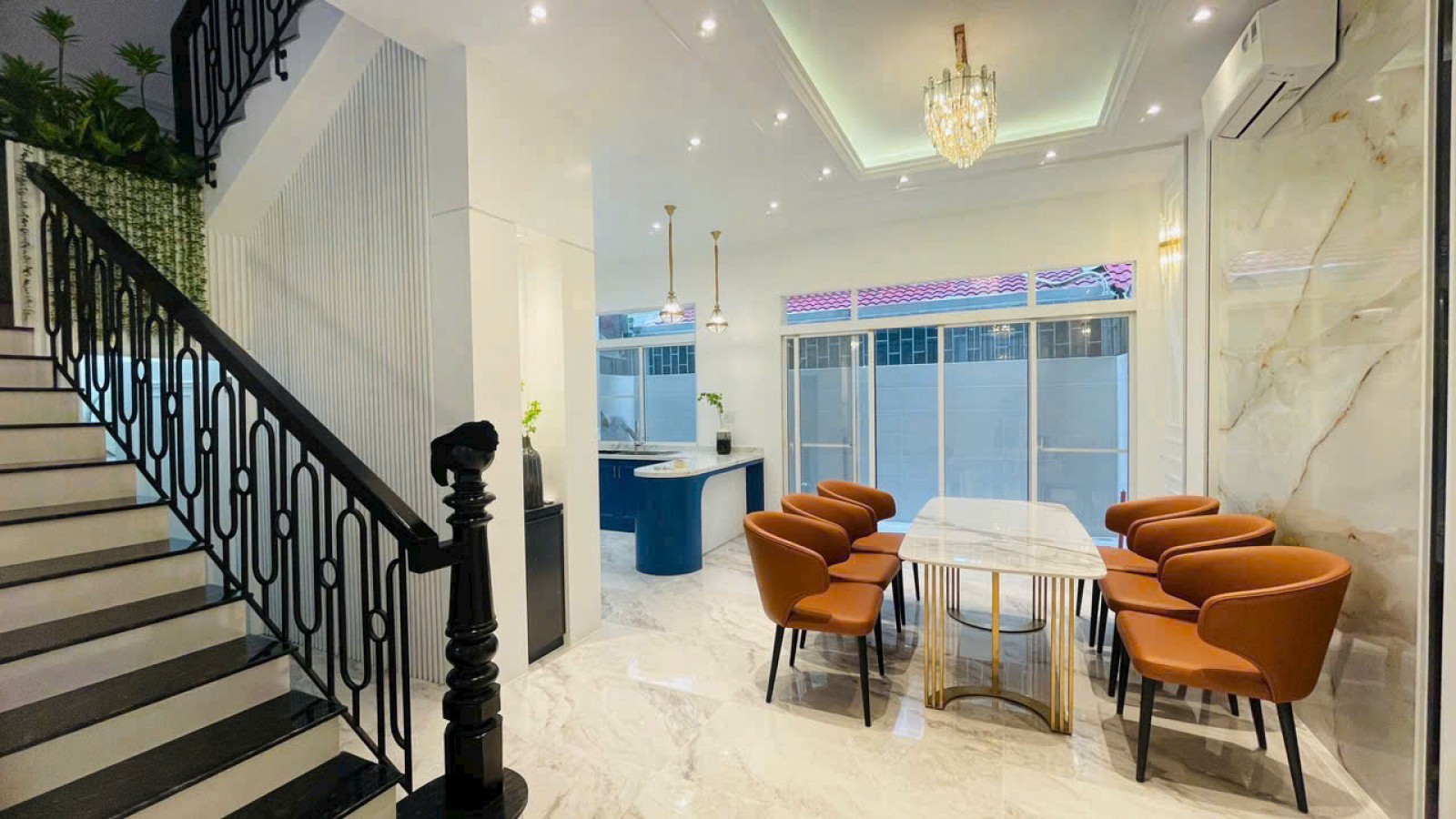 Bán Gấp biệt thự Mỹ giang căn góc đường lớn, 11*18m, 3 lầu, new 100% - 12059
