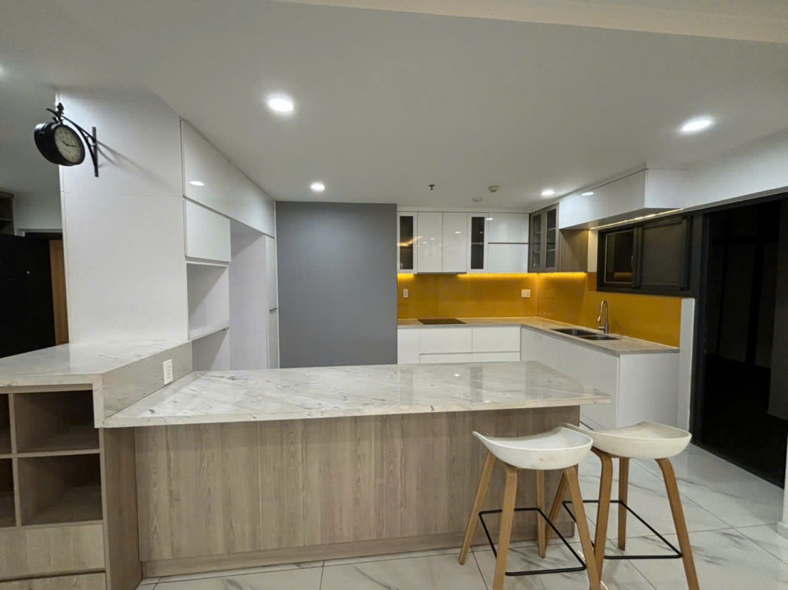 Bán gấp căn hộ Nam Phúc 121m2 + 48m2 sân vườn tầng 2 view công viên - 12090
