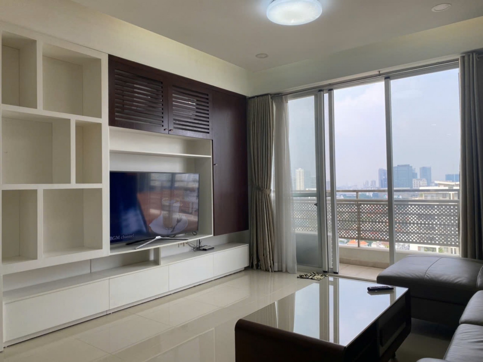 Bán Gấp giá rẻ căn hộ Riverpark Residence, lầu cao, view công viên - 12099