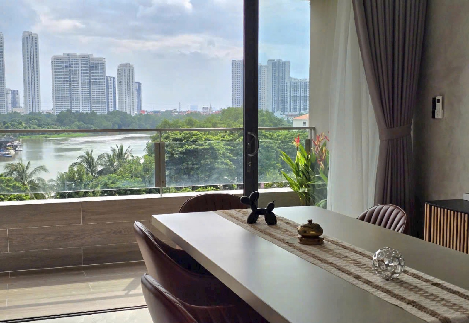 Bán căn hộ Panorama 146m2, 3PN, view sông, nội thất cao cấp decor 100% - 12135