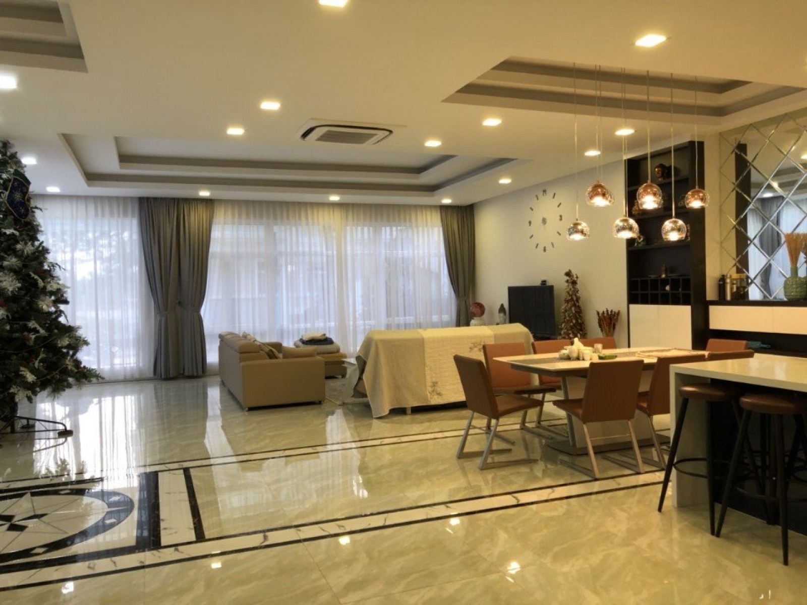 Chính chủ cho thuê gấp CH Nam Phúc, giá chỉ 24 tr/tháng với DT 121m2 view công viên yên tĩnh.