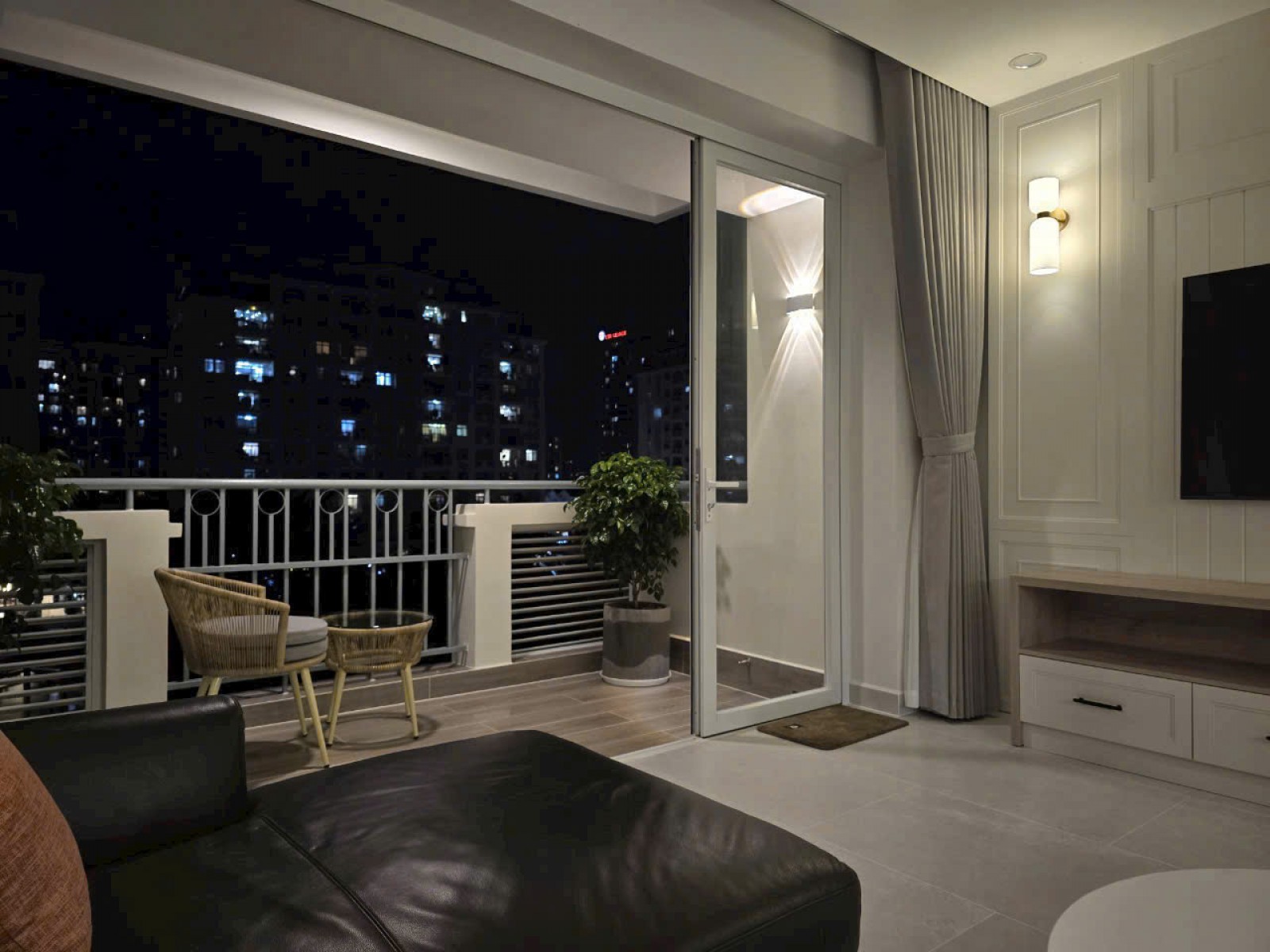 Bán gấp CHCC Cảnh Viên 1, 122m2, View công viên Nam Viên 2ha cực đẹp - 12405
