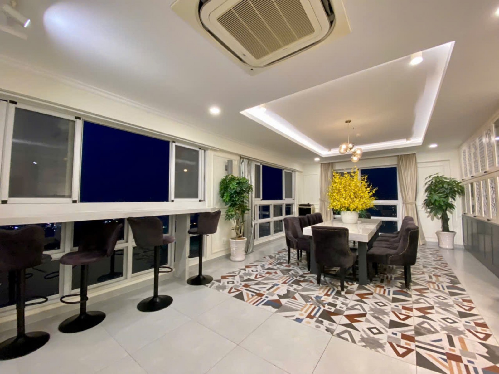 Bán Gấp trước tết căn Penhouse Happy valley 235m2, Góc 3 view cực đẹp - 12515