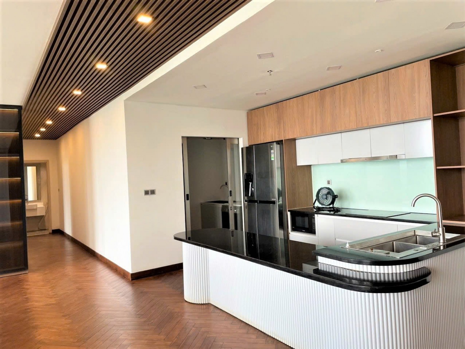 Bán Gấp Penhouse Midtown 245m2, 4PN, nội thất cao cấp, có Sổ hồng, Q.7 - 12681