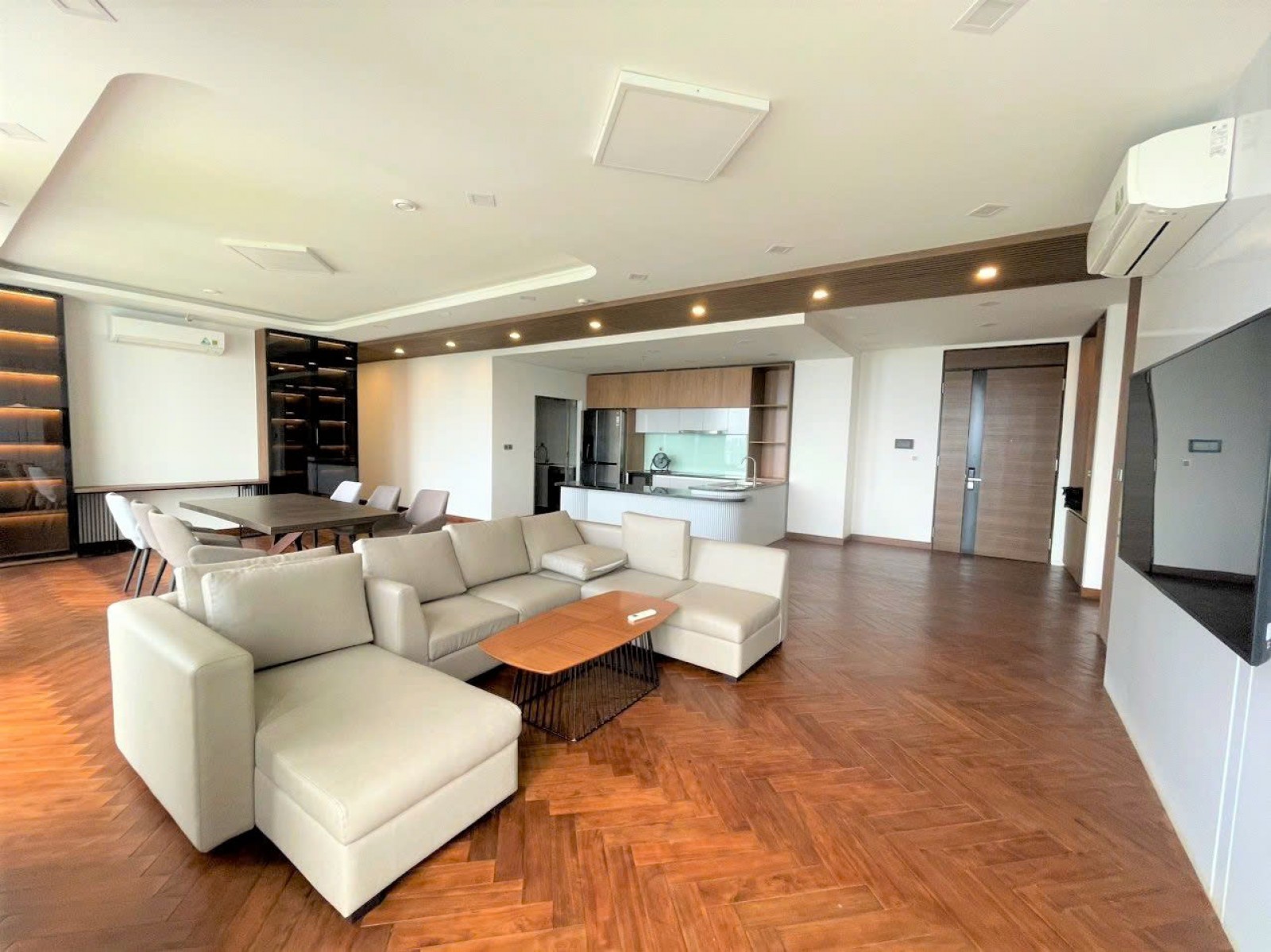 Bán Gấp Penhouse Midtown 245m2, 4PN, nội thất cao cấp, có Sổ hồng, Q.7 - 12731