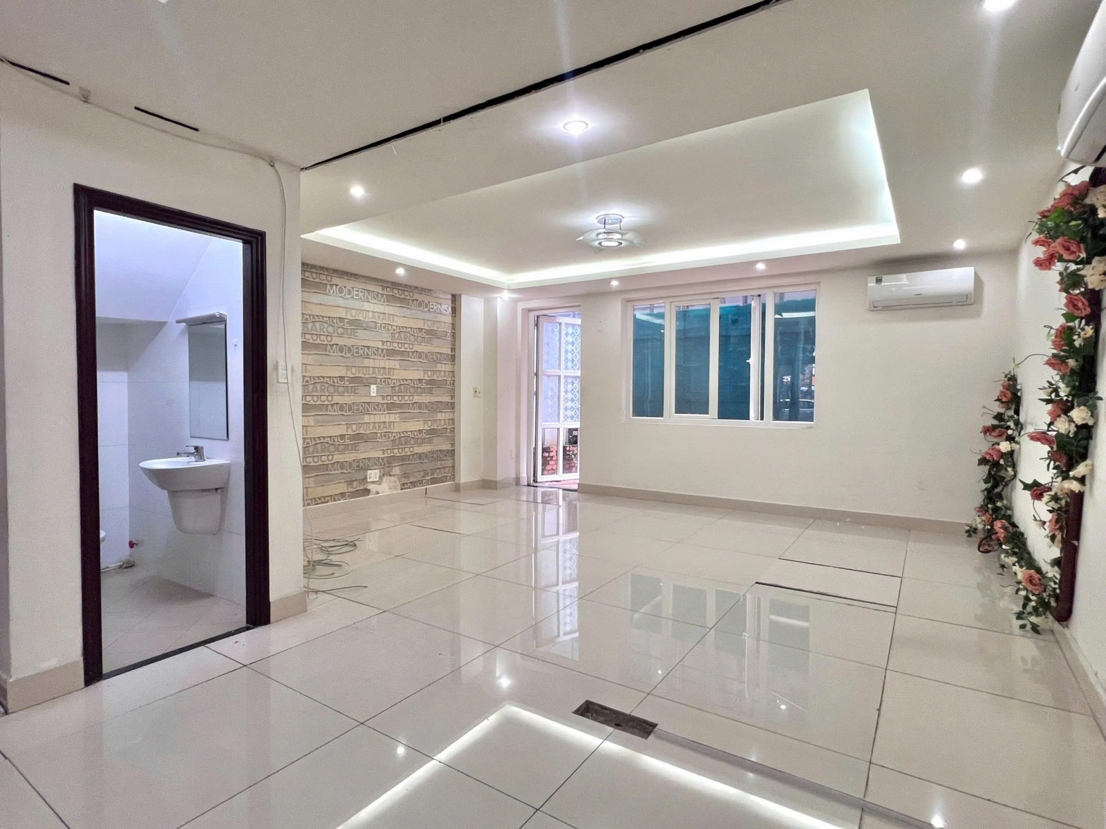 Cho thuê nhà phố Hưng Gia 6*18,5m, 1 trệt, 1 lửng, 3 lầu, 5PN giá rẻ - 12763