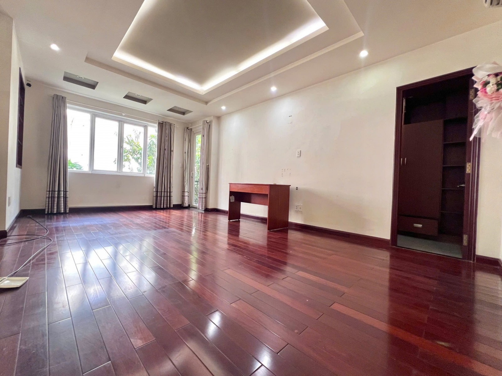 Cho thuê nhà phố Hưng Gia 6*18,5m, 1 trệt, 1 lửng, 3 lầu, 5PN giá rẻ - 12805