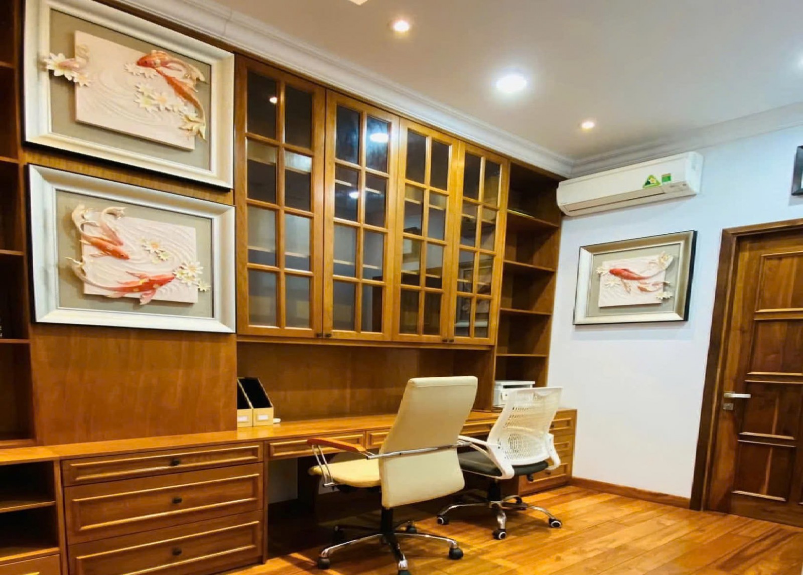 Cho thuê Biệt thự Nam Viên 7*18m, 3 lầu, 5PN, nhà đẹp ngay Phú mỹ hưng - 12873
