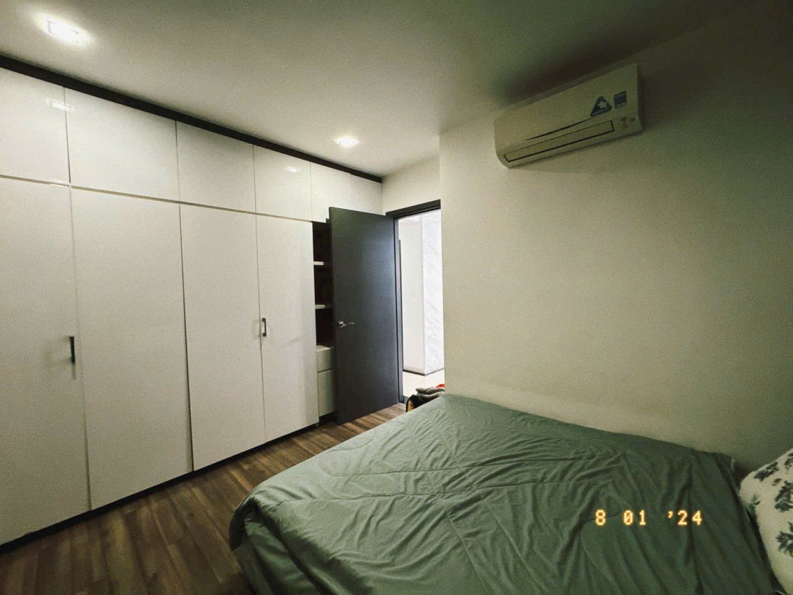 Bán căn hộ Happy Valley, 135m2, 3PN, lầu cao, giá 8,5 tỷ, có sổ hồng - 12914