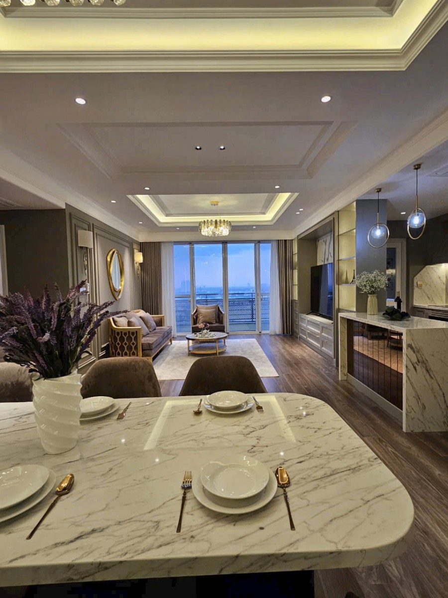 Bán gấp CHCC Riverpark Residence 128m2, lầu cao, view trực diện sông