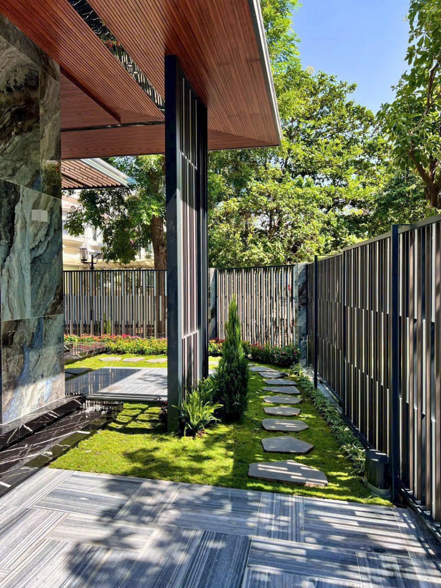 Bán biệt thự Mỹ Thái 1, căn góc 9*18m, nở hậu 12m, có thang máy, Q.7 - 13041