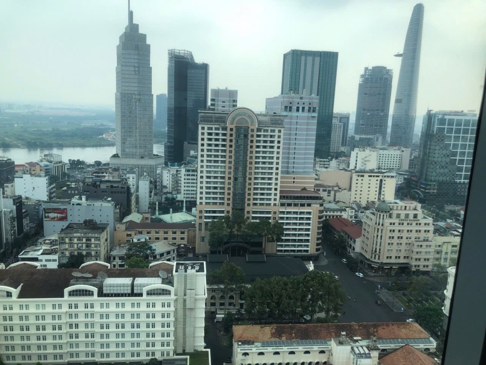 HOT RẺ! Bán gấp căn hộ Vinhomes Đồng Khởi, view sông và Bitexco Quận 1 - 13142