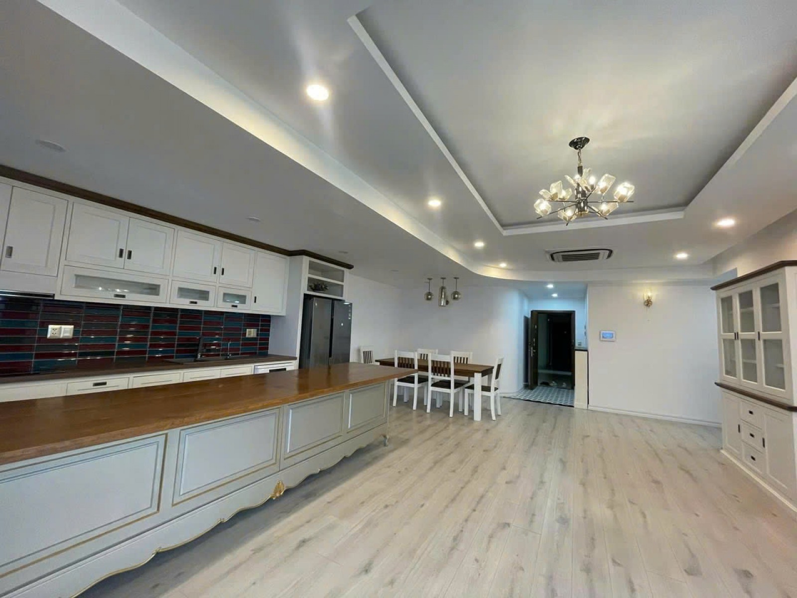 Bán gấp căn hộ view sông Riverpark Residence 123m2, lầu cao, giá rẻ - 13195