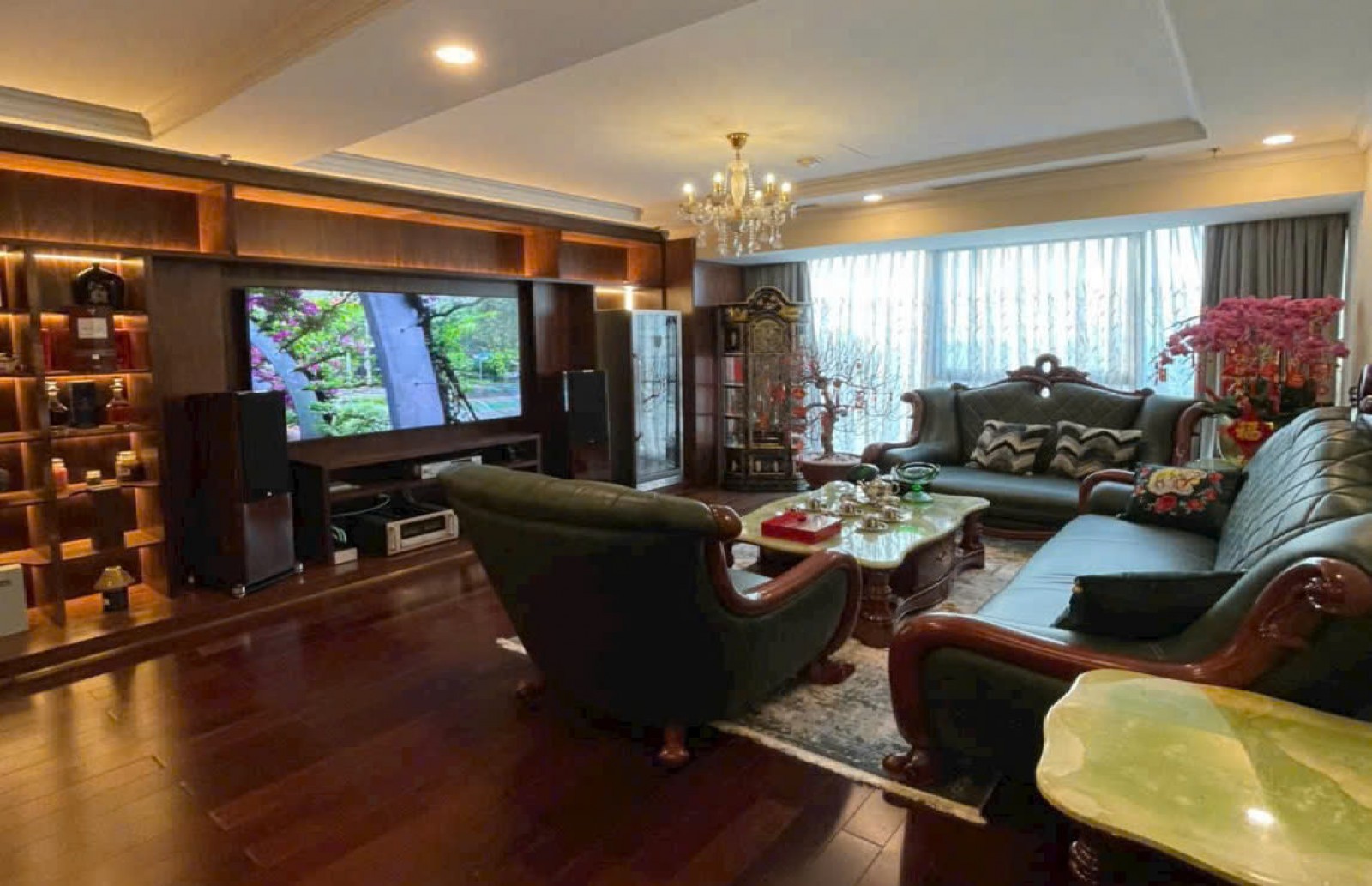 Hot Giá tốt! Bán gấp căn hộ Vincom Center, 3PN, view Nhà thờ đức bà - 13311